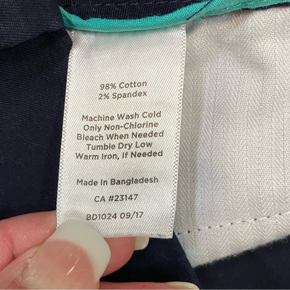 TALBOTS / The Perfect Short Bermuda Mid Rise Shorts Size 4 - Picture 5 of 10